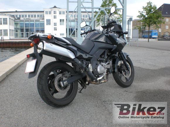 2005 Suzuki V-Strom 650 photo